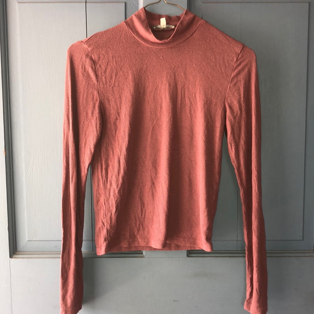 Long sleeve mauve shirt